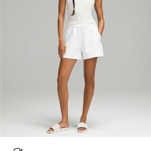 Lululemon, sensible waste, high-rise woven short